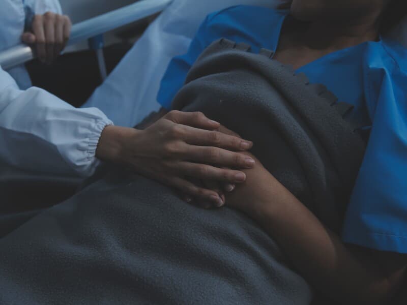 Proposta garante licença após aborto. - Magnific
