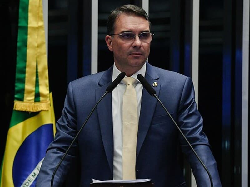 Ação aconteceu dois dias antes de Flávio Bolsonaro em Juiz de Fora. - Jefferson Rudy/Agência Senado