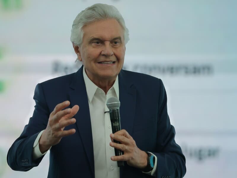 Ronaldo Caiado chamou os filhos de Jair Bolsonaro de "meninos da Barra da Tijuca".
- Raul Luciano/AtoPress/Folhapress Ronaldo Caiado chamou os filhos de Jair Bolsonaro de "meninos da Barra da Tijuca".
- Raul Luciano/AtoPress/Folhapress