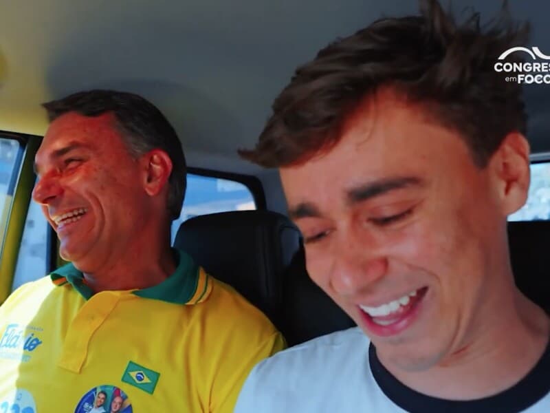 Flávio Bolsonaro e Nikolas Ferreira. - Reprodução/YouTube