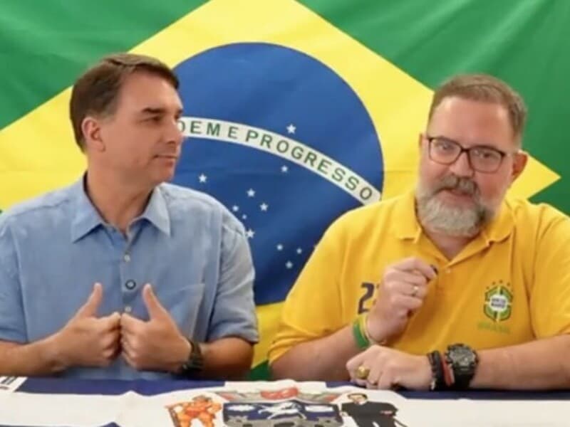 Flávio Bolsonaro criticou a postura de adversários da direita e da centro-direita durante a campanha. - Reprodução / Youtube