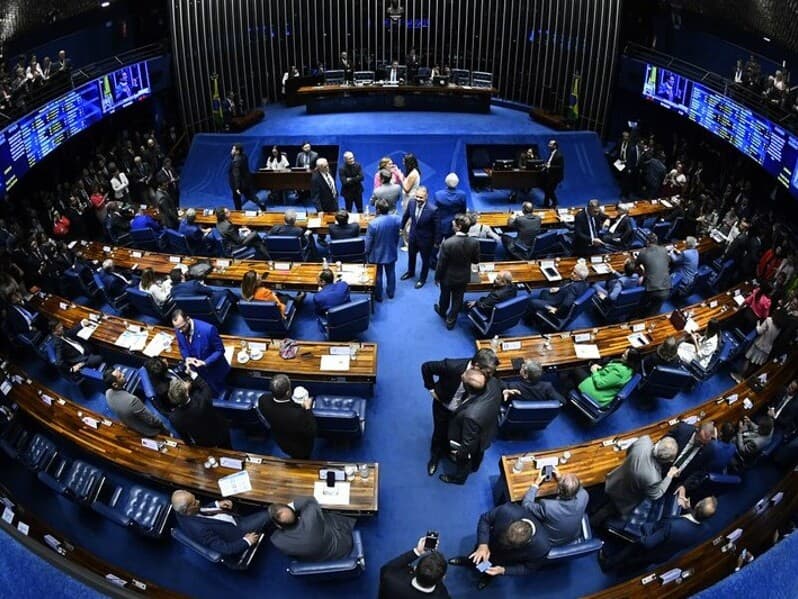 Dos atuais 81 senadores, dez assumiram o mandato como suplentes em razâo de morte, renúncia ou licença do titular. - Marcos Oliveira/Agência Senado