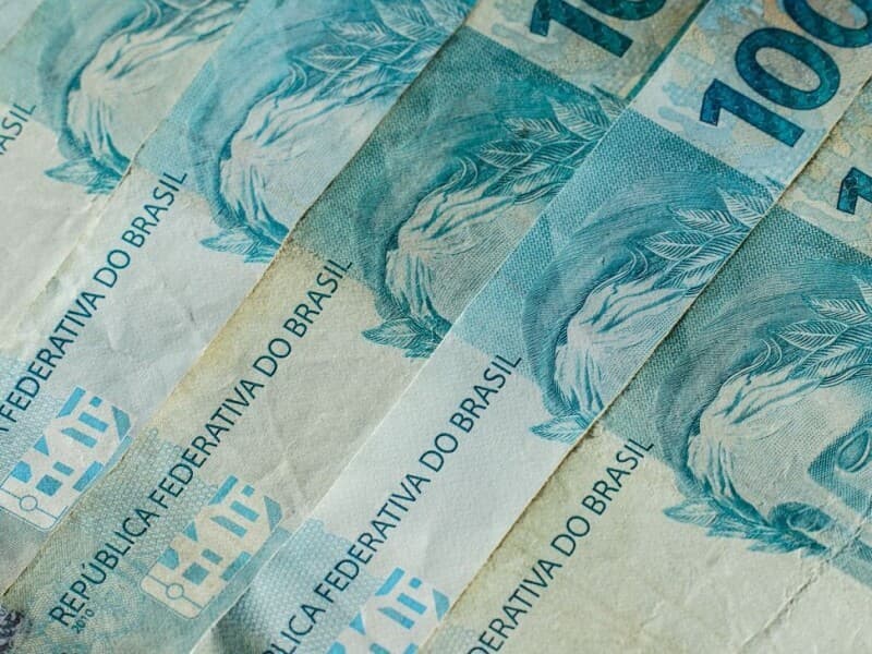 Polícia abriu inquérito para apurar a origem dos R$ 510 mil encontrados na bagagem da ex-candidata - Rafa Neddermeyer/Agência Brasil