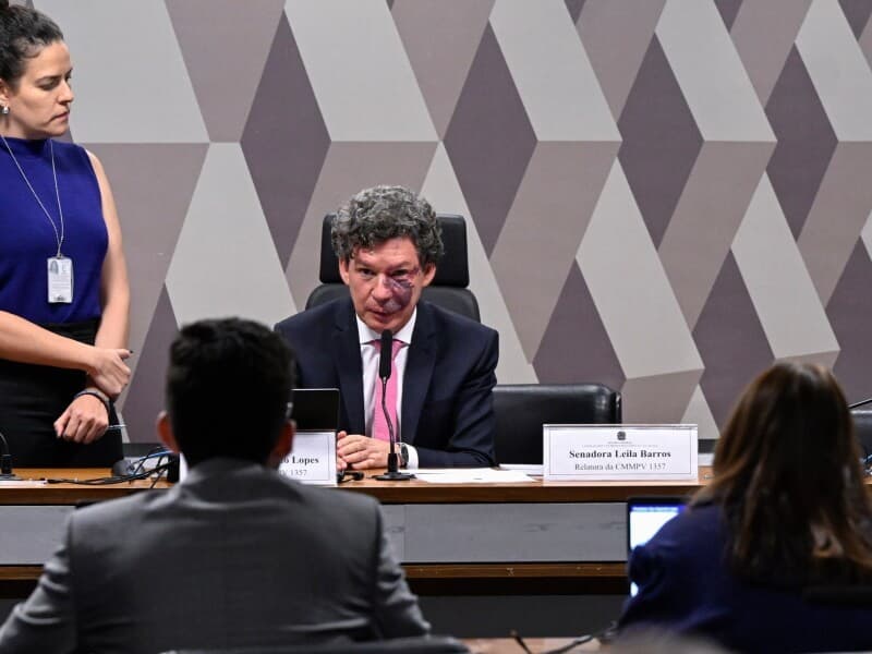 Reginaldo Lopes busca concluir a votação até a tarde de terça-feira. 
 - Carlos Moura/Agência Senado