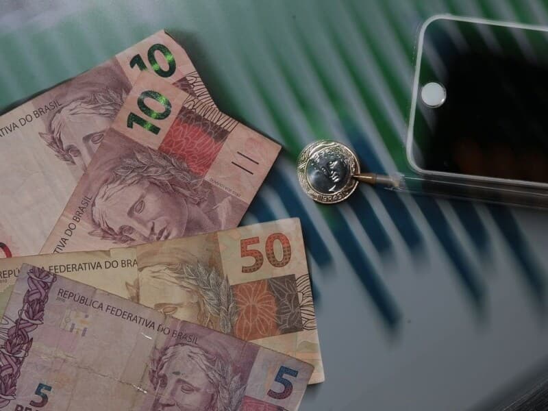 Governo projeta receita líquida de R$ 2,849 trilhões em 2027. - Marcello Casal Jr/Agência Brasil Governo projeta receita líquida de R$ 2,849 trilhões em 2027. - Marcello Casal Jr/Agência Brasil