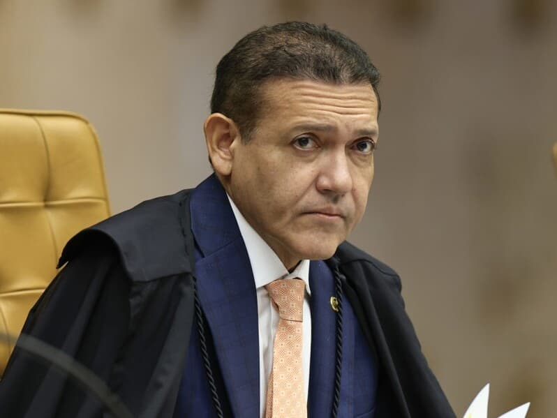 Nunes Marques considerou que o conteúdo poderia induzir o eleitor a uma associação artificial entre Flávio e Vorcaro. - Rosinei Coutinho / STF