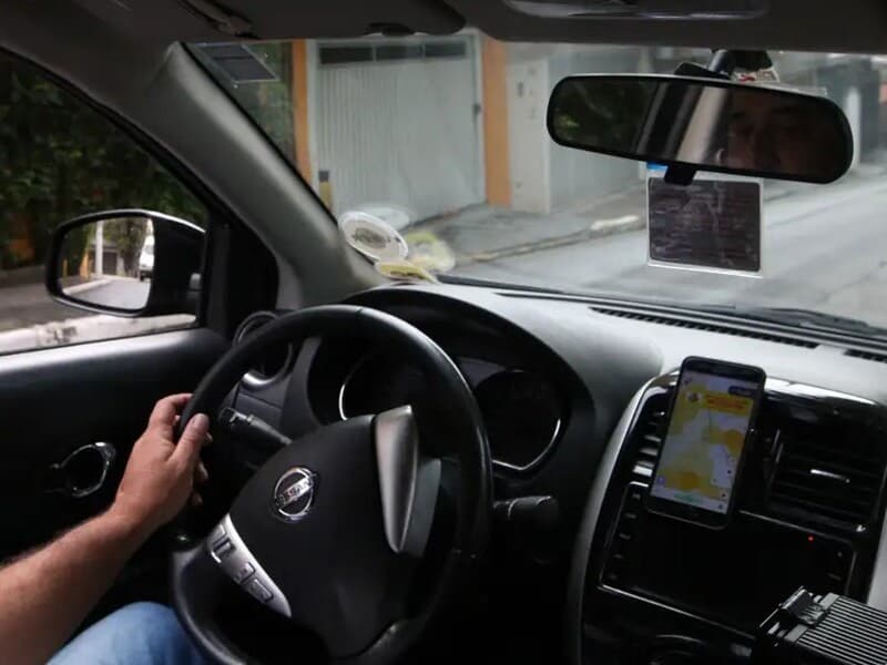Financiamento poderá incluir seguro do veículo e terá limite de uma unidade por motorista ou taxista. - Rovena Rosa/Agência Brasil