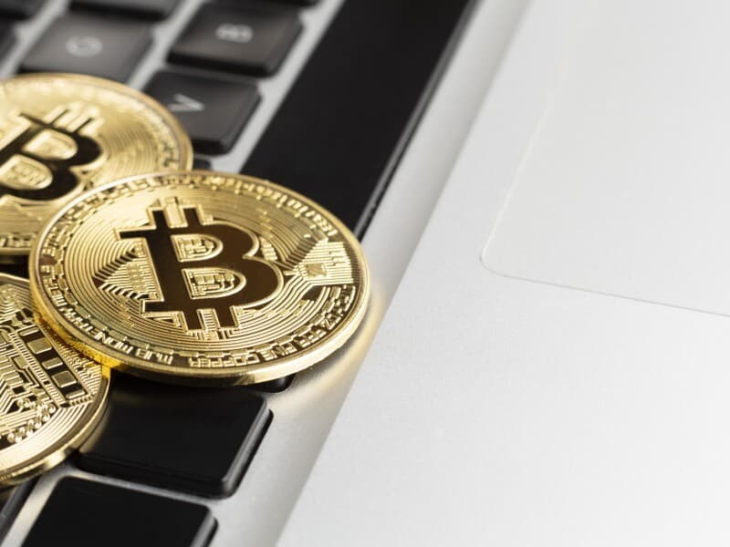 Capitão Alden quer porte de arma para donos de criptomoedas. - Magnific
