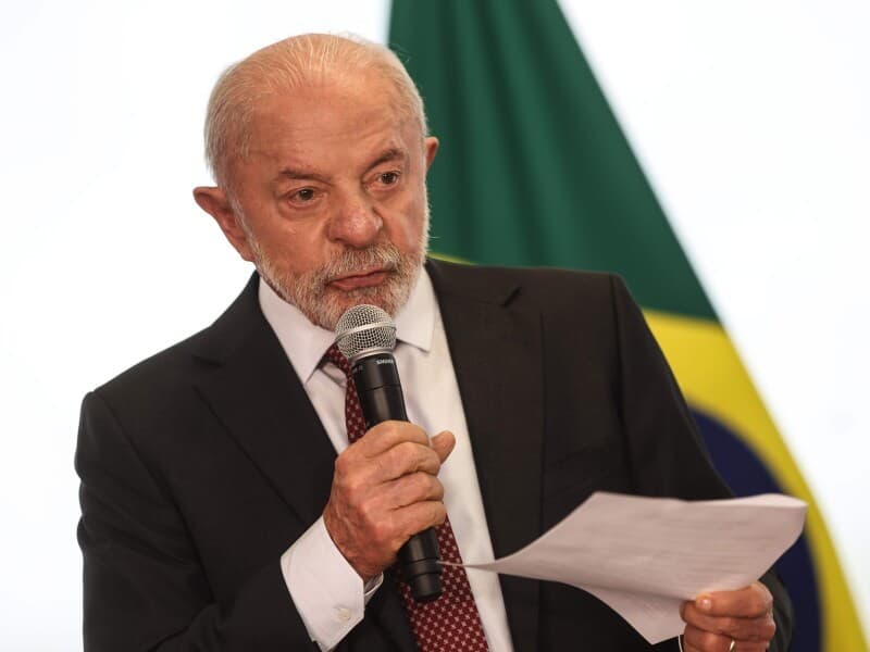 Presidente avalia que medida democratiza o acesso ao consumo de bens importados. 
 - Gabriela Biló/Folhapress