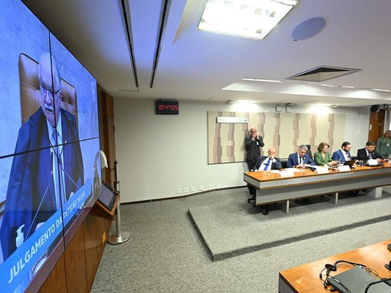Parlamentares da oposição se reuniram nesta terça-feira em comissão do Senado para assistir à sessão do Supremo que decidirá se Alexandre de Moraes será investigado. - Saulo Cruz/Agência Senado