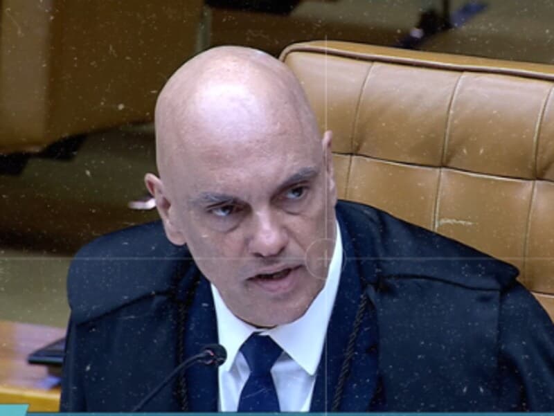 Moraes sustentou que o STF deve analisar apenas o pedido de nulidade e extinção da Pet 16.662. - Reprodução / Youtube