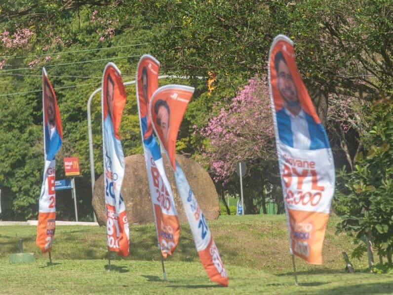 Bibo Nunes defende proibição de wind banners em campanhas eleitorais