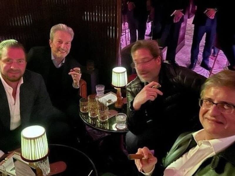 Foto de Gonet com Daniel Vorcaro em Londres é datada de junho de 2025, meses antes da operação Compliance Zero. 
 - Reprodução
