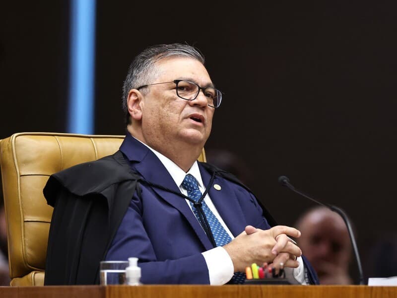 Dino mantém decreto de MG que proíbe anúncio de bets em bens públicos
