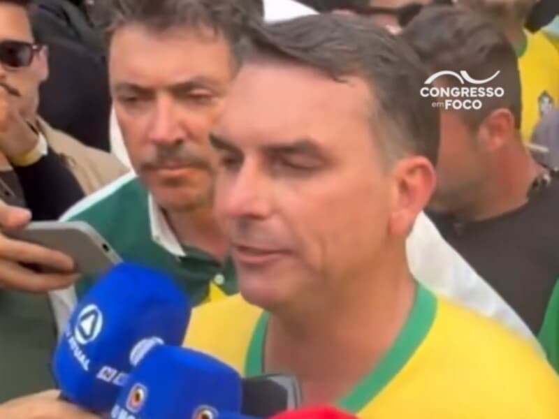 Flávio participou de campanha em Goiânia, ao lado do senador Wilder Morais, candidato do PL a governador. - Reprodução/Youtube