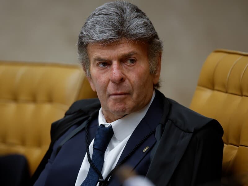 Fux derruba decisão de Dino sobre postagens de Nossa Senhora Aparecida