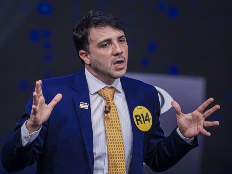 Renan Santos queria ser convidado para debate após desistência de Lula. - Julia Martins/RasPress/Folhapress Renan Santos queria ser convidado para debate após desistência de Lula. - Julia Martins/RasPress/Folhapress