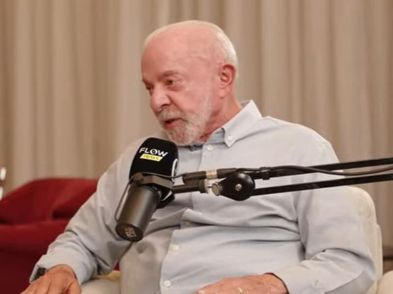Lula concede entrevista ao Flow a três dias do primeiro turno. - Reprodução / Youtube