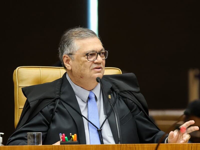Dino questionou a diferença de tratamento entre Estela Aranha e os ministros que decidiram sobre o debate. - Victor Piemonte/STF Dino questionou a diferença de tratamento entre Estela Aranha e os ministros que decidiram sobre o debate. - Victor Piemonte/STF