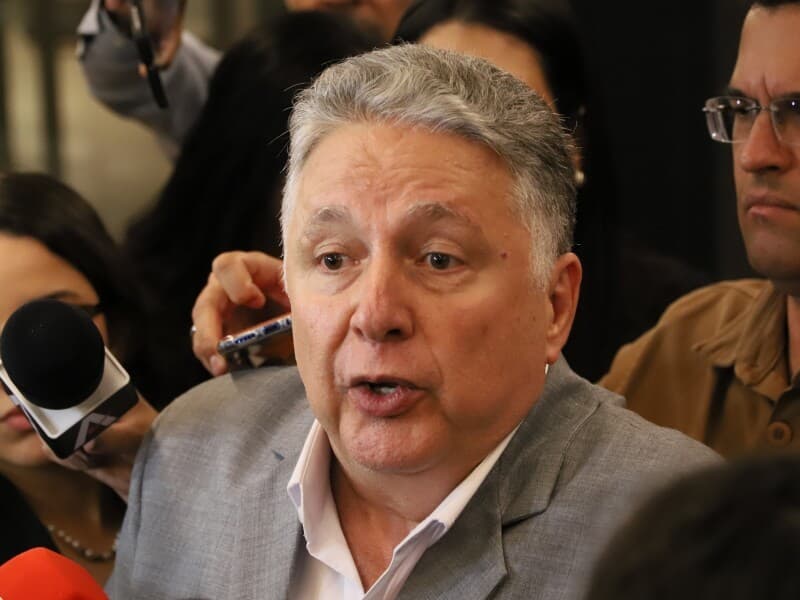 Enquanto o registro de Garotinho permanecer indeferido, os votos recebidos por ele ficarão na categoria "anulados sub judice" e não entrarão nesse cálculo. -  Charles Sholl/Brazil Photo Press/Folhapress