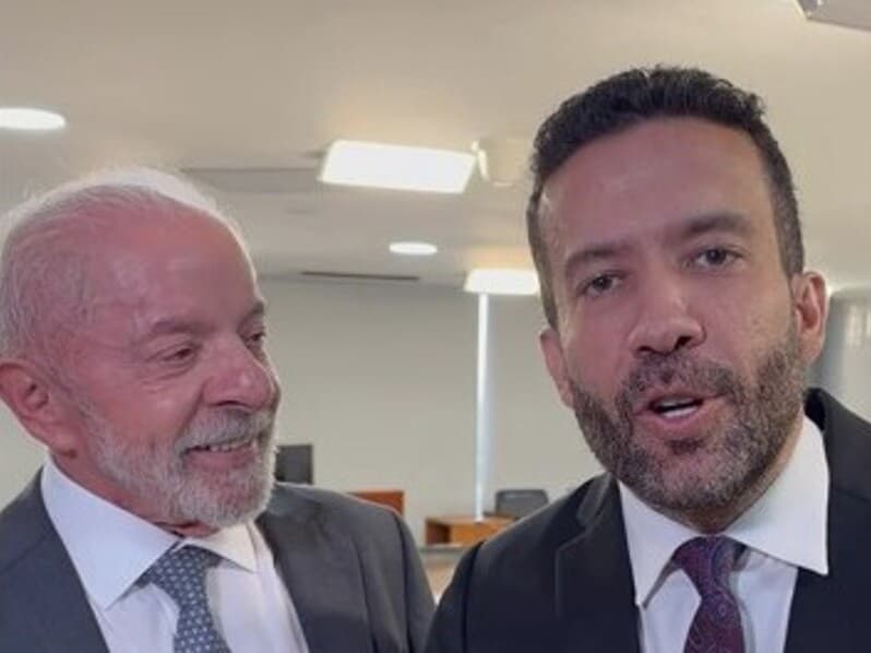 Janones cobrou promessa de Lula de participar do canal no WhatsApp. - Reprodução / Instagram