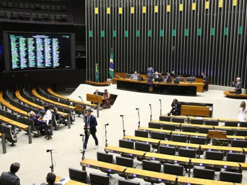Relator ampliou etapas de avaliação para estudantes de graduação.
 - Vinicius Loures / Câmara dos Deputados
