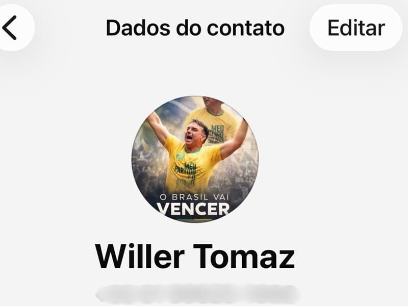 Flávio Bolsonaro tem imagem destacada no perfl do advogado Willer Tomaz no Whatsapp. - Reprodução