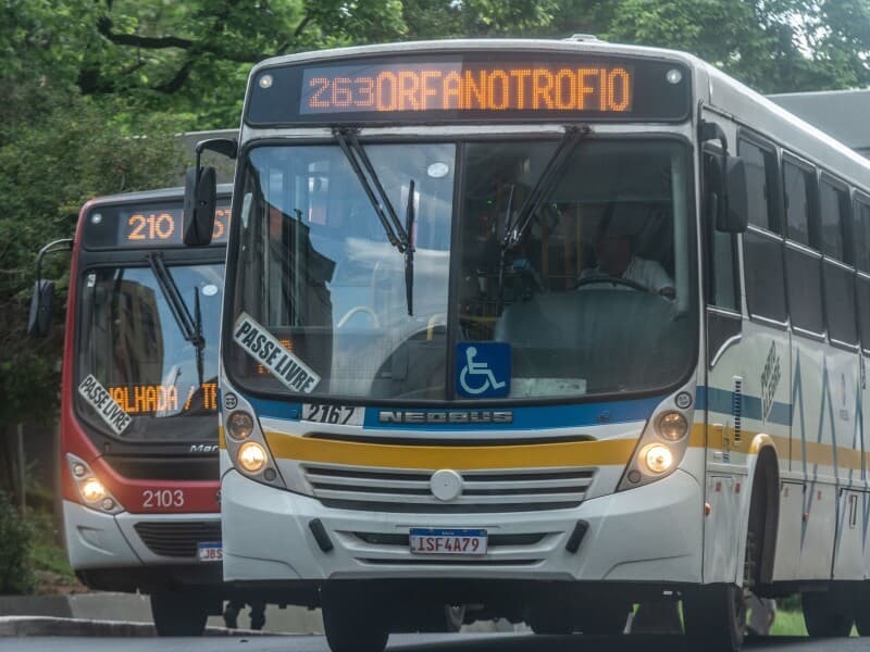 PT pede votação até 19h em Estados que tiveram problemas no transporte. - Agência Enquadrar/Folhapress
