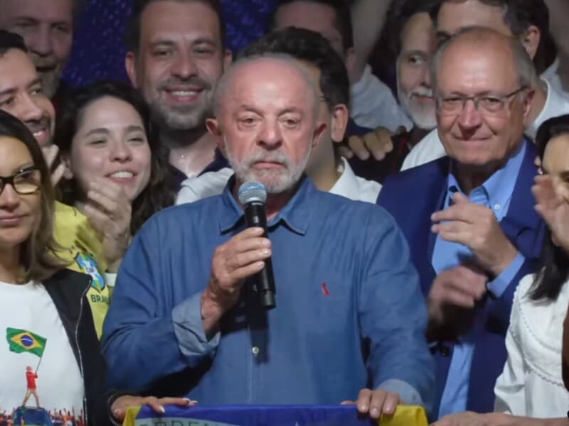 Lula brincou com as derrotas do Corinthians e comparou o desempenho do time ao da família Bolsonaro. - Reprodução / Youtube