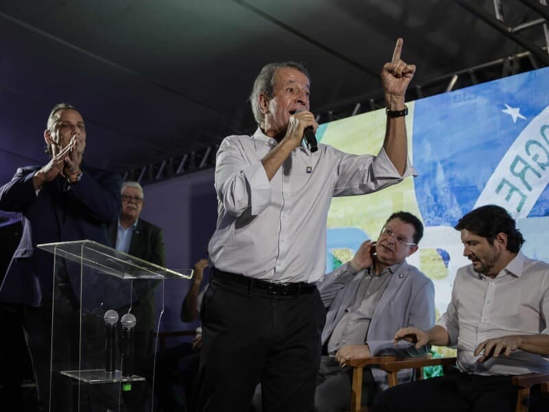 Direção do PL reconheceu a vitória de Lula após Flávio anunciar contestação judicial do resultado.
 - Bruno Santos/Folhapress