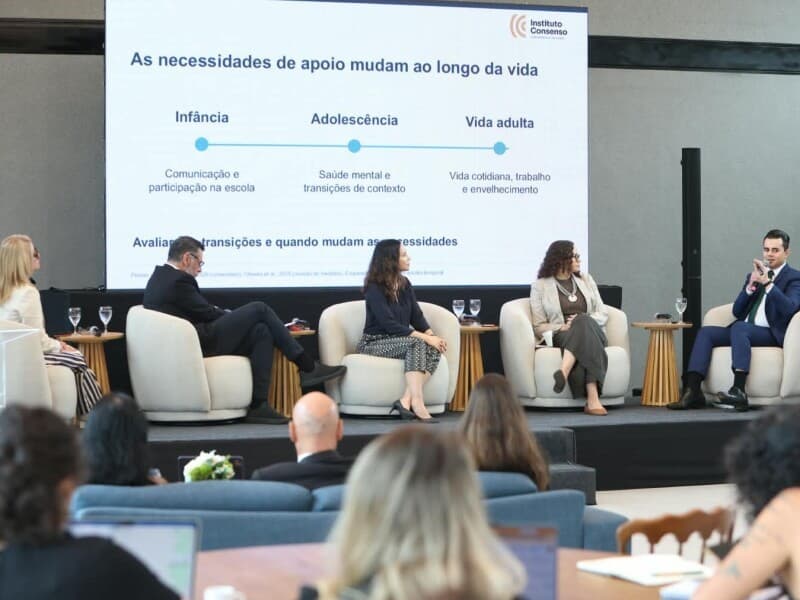Encontro promovido pelo Congresso em Foco e pelo Instituto Consenso reuniu especialistas, parlamentares e familiares para discutir atendimento individualizado, evidências científicas e o Estatuto da Pessoa com Autismo. - Antonio Augusto/Instituto Consenso