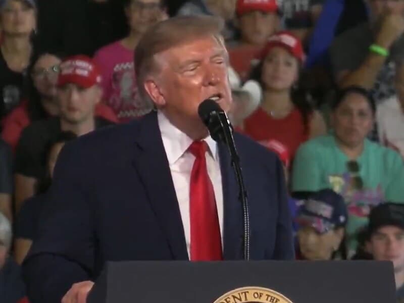 Trump insinua irregularidades na eleição brasileira após vitória de Lula. - Reprodução