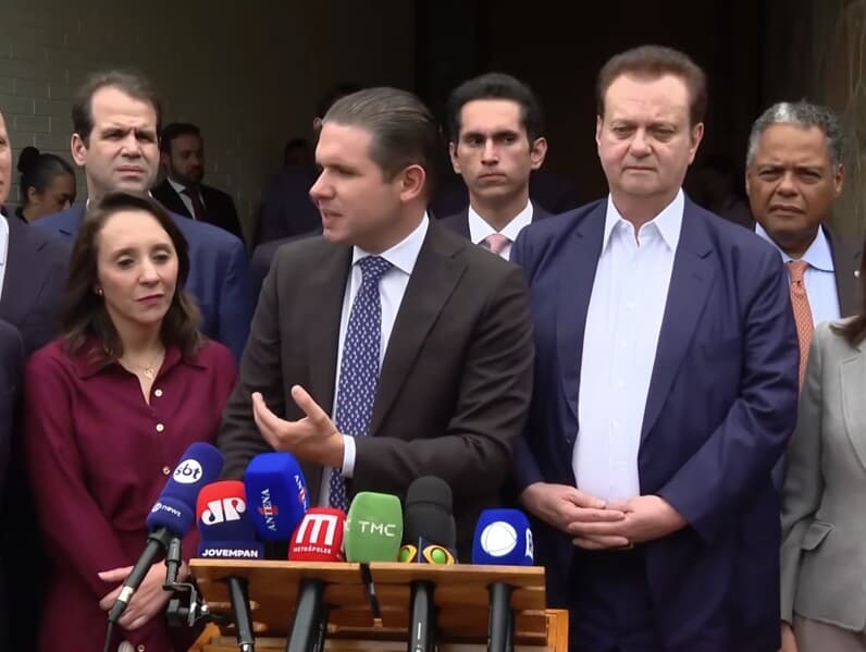 Hugo Motta anuncia PEC sobre voto distrital misto ainda este ano. - Reprodução/YouTube