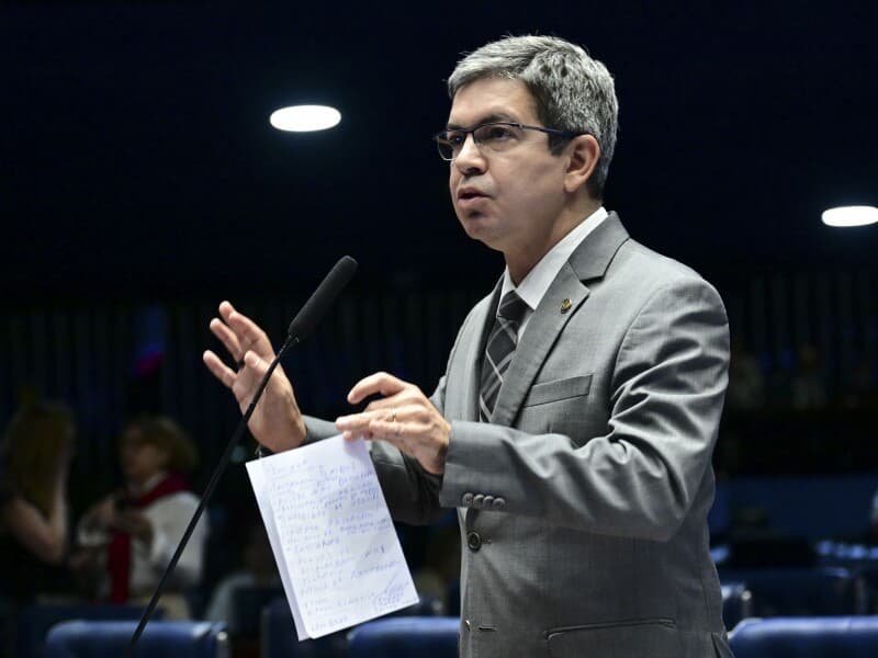 Líder do governo ressaltou que a comunidade internacional já reconheceu a vitória de Lula.
 - Ton Molina/Agência Senado